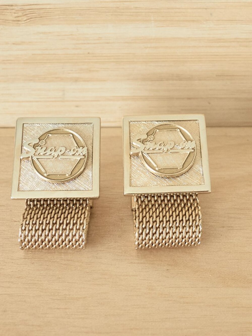 Vintage Snap-on Gold Tone Mesh Wrap Cuff Links, Rare